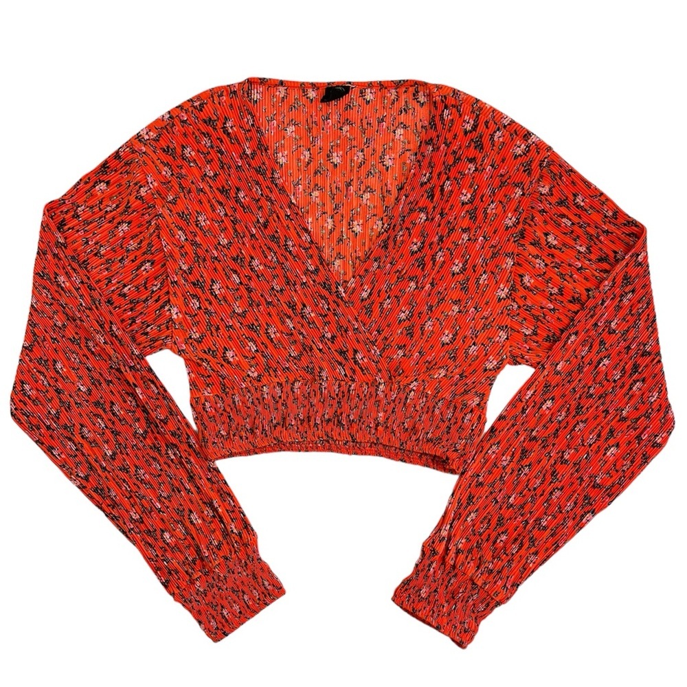 Urban Outfitters Floral Plisse Wrap Crop Top Small - Picture 3 of 11